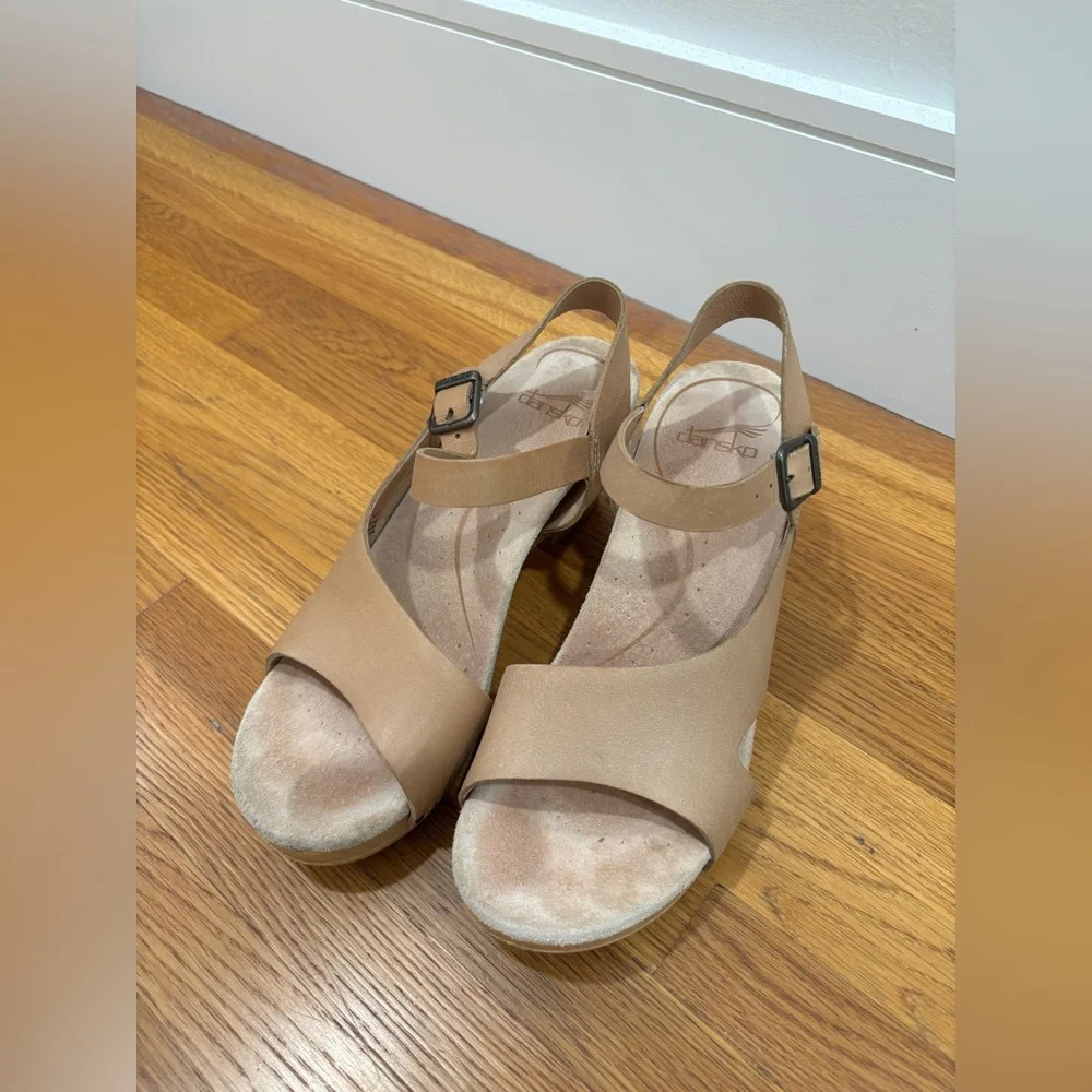 Dansko Taupe Leather Wedge Sandals
